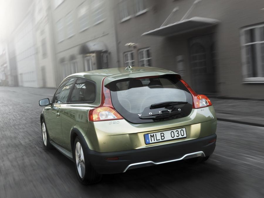  Volvo C30 DRIVe Efficiency 2008 года  (фото 19 из 34)